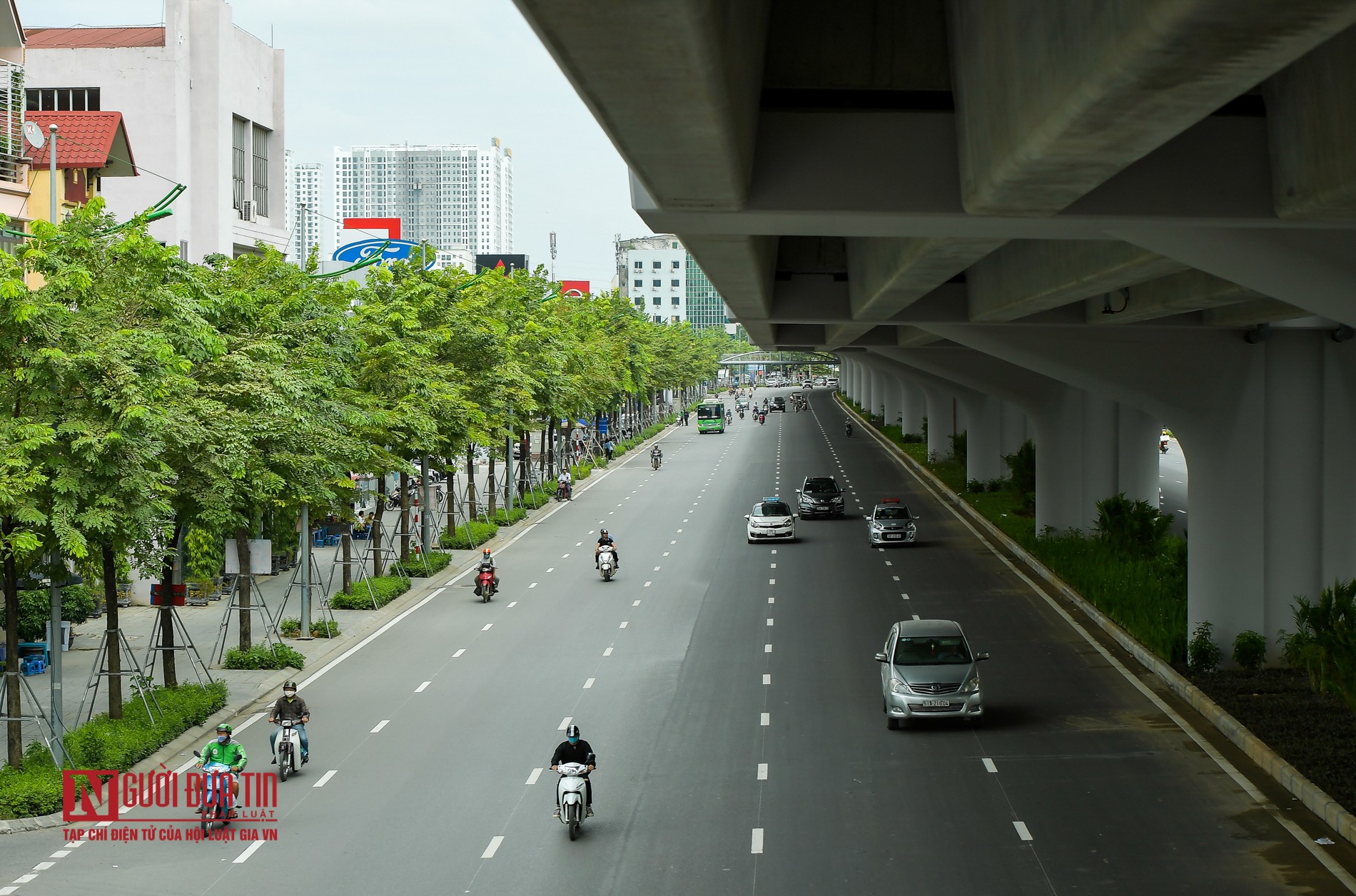 BUILDING VP THƯƠNG MẠI DỊCH VỤ PHẠM VĂN ĐỒNG, DT 300M2, 7 TẦNG NỔI, TUM, HẦM. 450 TR/THÁNG - Ảnh 4